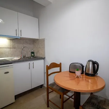 Harrys Bar & Acharavi (Corfu)