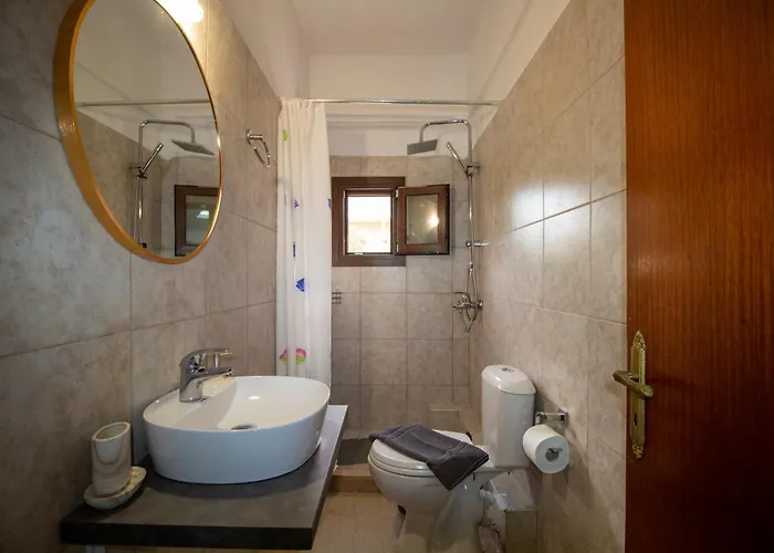 Aparthotel Harrys Bar & 4*