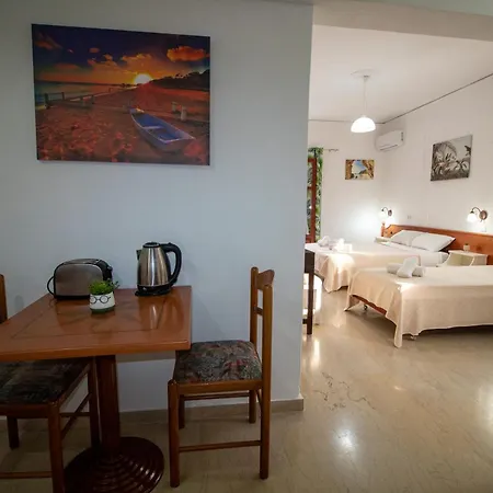 Harrys Bar & Aparthotel