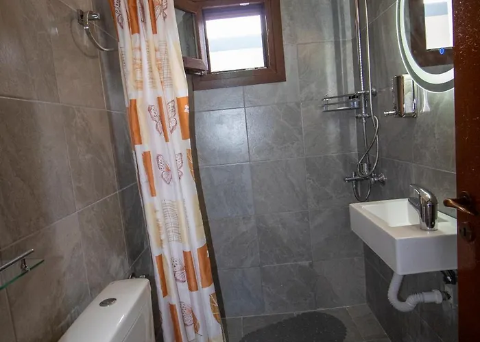 Hotel apartamentowy Harrys Bar & Acharavi (Corfu)
